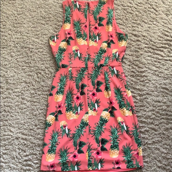 Pineapple dress - Picture 2 of 3